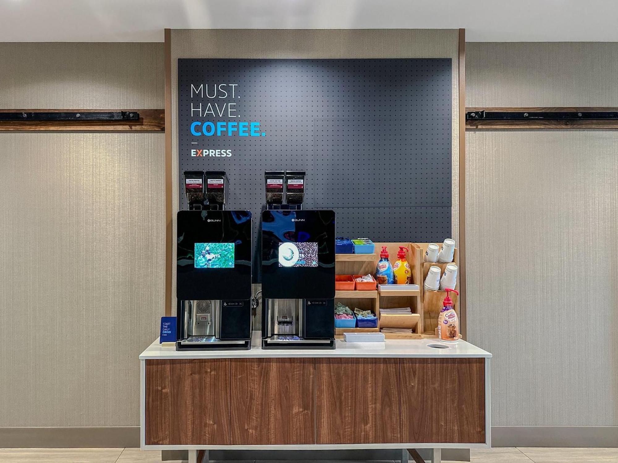 Holiday Inn Express Florence Northeast By Ihg Eksteriør bilde